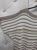 sweterkowa-bluzka-golden-stripe-fango-w-paski-ze-zlota-nitka-fason-nietoperz-damska-bluzka-oversize-butik-szykownia-9