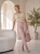 sweterkowa-bluzka-golden-stripe-pudrowy-roz-w-paski-ze-zlota-nitka-fason-nietoperz-damska-bluzka-oversize-butik-szykownia-6