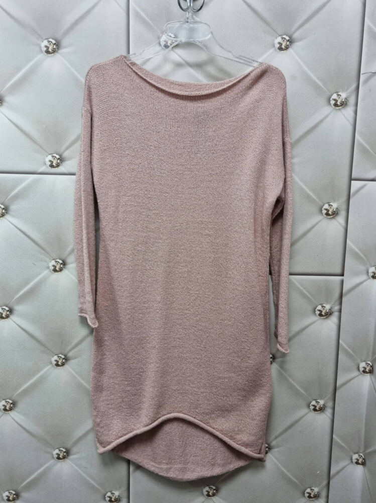 sweter-damski-stayhere-asymetryczny-pudrowy-roz-dluga-tunika-dekolt-lodka-polska-produkcja-butik-szykownia-9