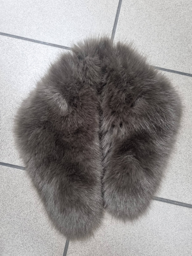 kurtka-ramoneska-softy-czekoladowa-ekoskora-odpinany-kolnierz-futerko-zlote-detale-butik-szykownia-19