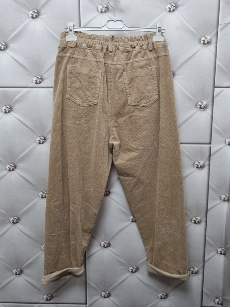 spodnie-sztruksowe-livans-camel-cieply-bez-baggy-mom-fit-oversize-guma-w-pasie-butik-szykownia-10